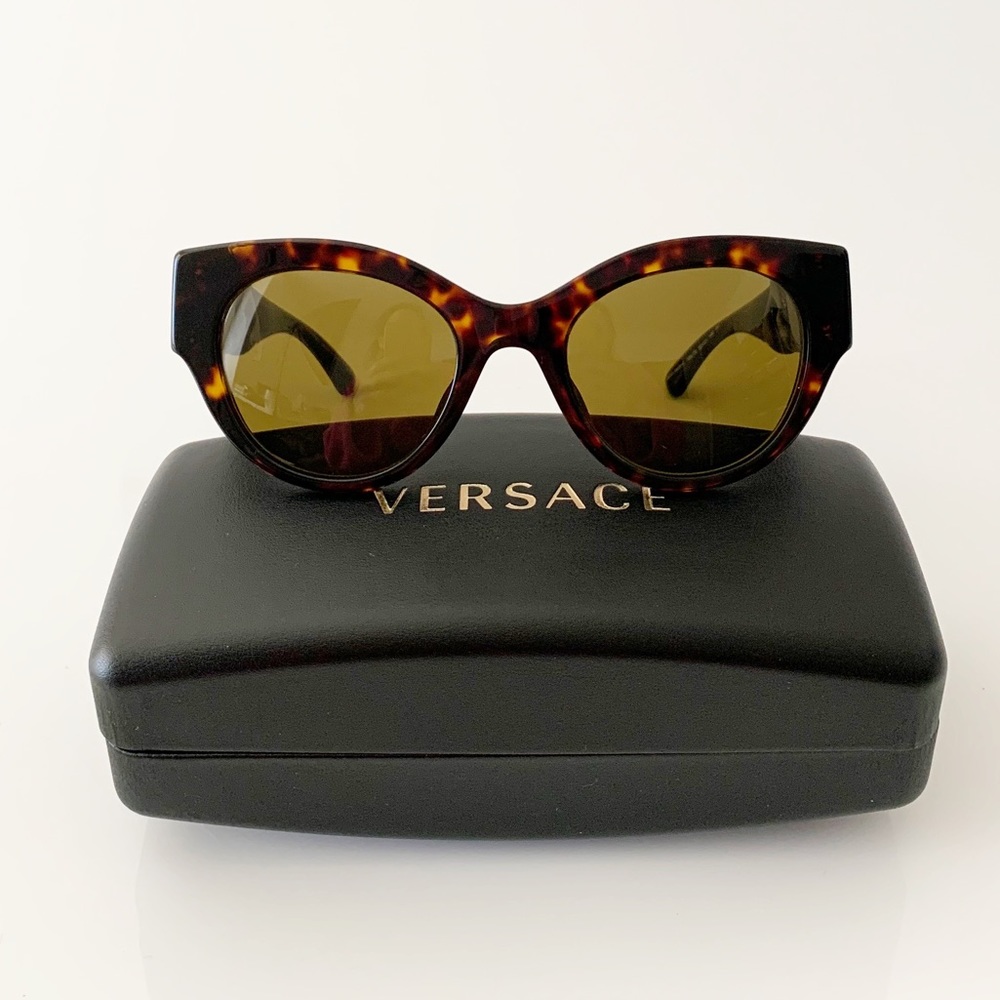 Versace Black Sunglasses - Picture 3 of 16